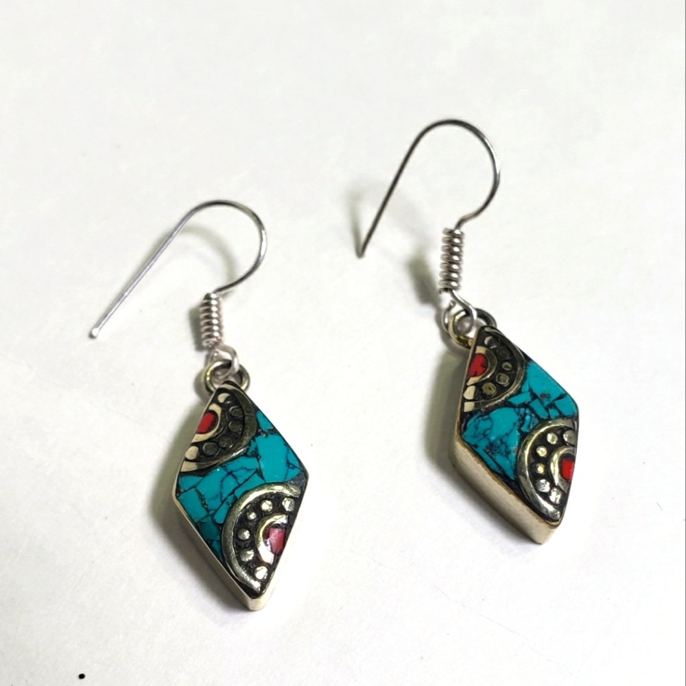 Nepal handmade earrings - Picture 2 of 3
